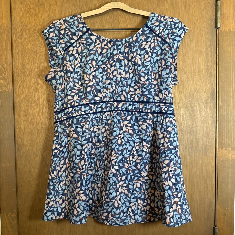 Motherhood Maternity Blue and Pink Leaf Print Top